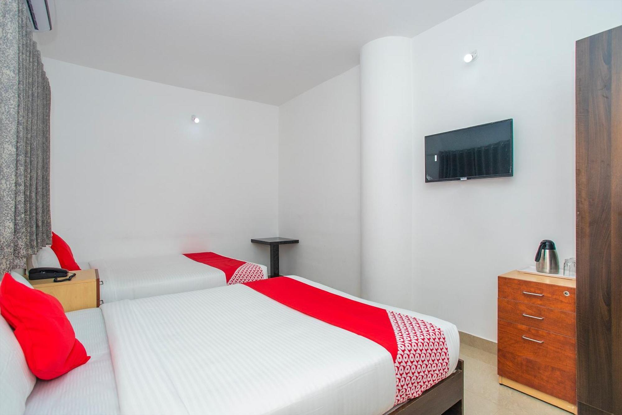 Oyo Splenor Inn Kammasandra Exteriér fotografie